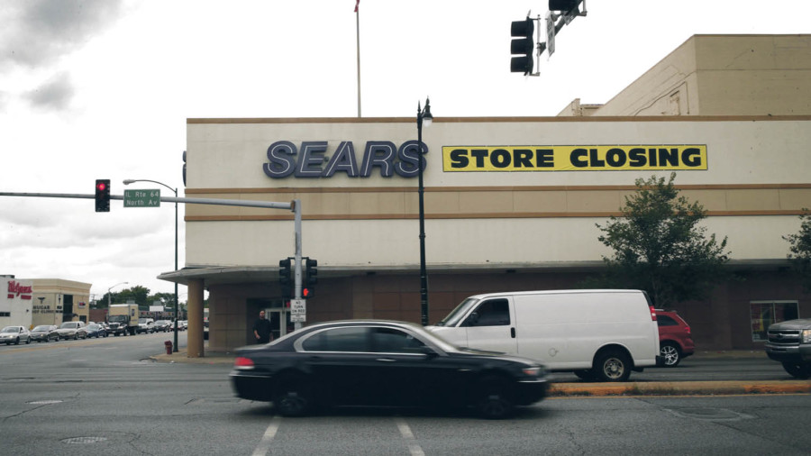Sears storefront closing down