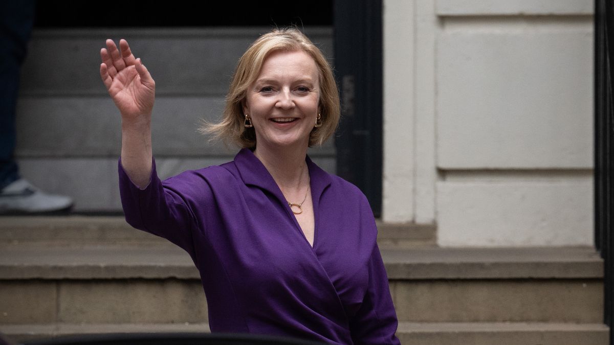 New Conservative Party leader and incoming prime minister Liz Truss leaves Conservative Party Headquarters on September 5, 2022 in London, England. The Conservative Party have elected Liz Truss as their new leader replacing Prime Minister Boris Johnson, who resigned in July. (Photo by Carl Court/Getty Images)